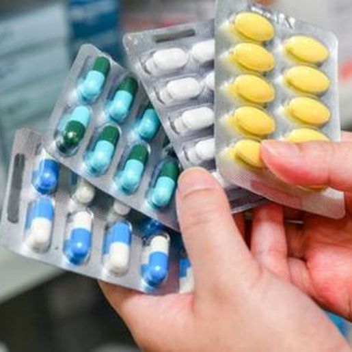 Remédios sofrem reajuste de quase 5% a partir desta segunda-feira