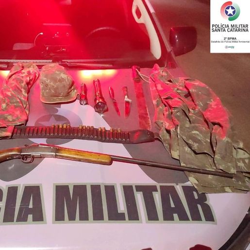 Jovem é preso com arma de fogo no interior de Itapiranga
