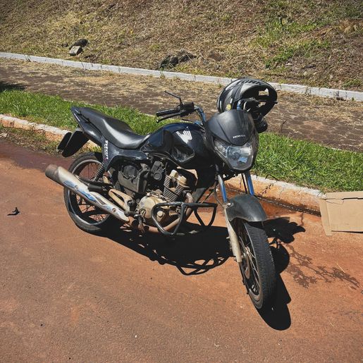 Colisão entre carro e moto deixa homem ferido em Descanso 