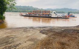 Balsa retoma travessia do Rio Uruguai em Itapiranga