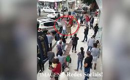 VÍDEO: homem tenta atropelar ex e invade salão de beleza com carro em SC