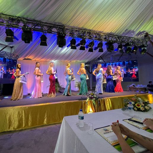 Guarujá do Sul elege suas Soberanas em noite de gala