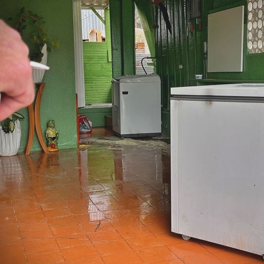 Mulher sofre queimaduras ao fazer sabão caseiro com soda em SMOeste 