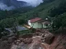 FOTOS: temporal gera deslizamentos e deixa famílias desabrigadas em SC
