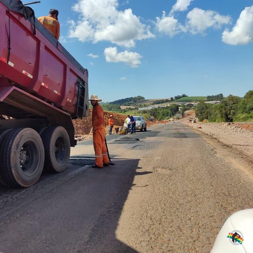 Obras na BR 163 se concentram na divisa de São José do Cedro e Guarujá