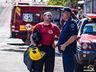 Bombeiros trabalham no rescaldo do incêndio no Super Vipi Center