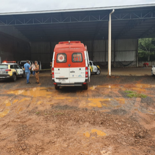 Casal é morto a tiros na frente do filho de quatro anos 