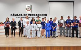 Associação de Judô recebe homenagem da Câmara por resultados conquistados