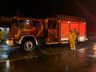 Corpo de Bombeiros distribui lonas e auxilia moradores em Bandeirante