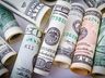 Dólar fecha abaixo de R$ 5 e atinge o menor valor em dez meses