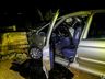 Condutor colide com carro em cabeceira de ponte no interior de São Miguel do Oeste