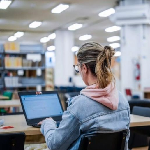 Universidade Gratuita abre inscrições para bolsas integrais em SC em 2026