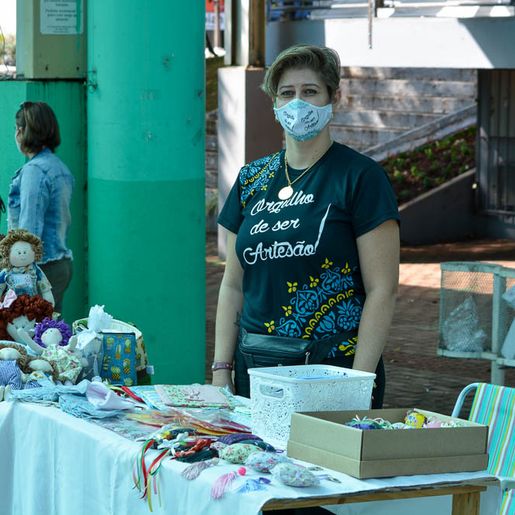 Associação de Artesanato de São Miguel realiza feira do Dia das Mães