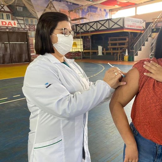 Itapiranga imuniza pessoas acima de 18 anos contra Covid neste domingo