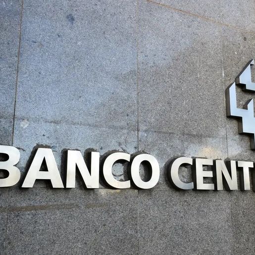 Copom interrompe cortes e mantém juros básicos em 10,5% ao ano