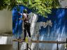 Artista pinta mural em homenagem aos 67 anos de São Miguel do Oeste 
