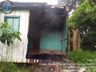 Incêndio em casa desocupada mobiliza bombeiros