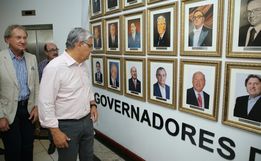 Julgamento da aposentadoria de ex-governadores de SC é suspenso no STF