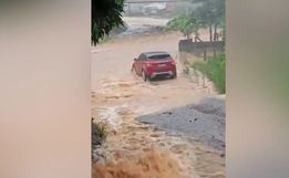 “A água carregou”: testemunha relata como foi acidente que terminou na morte de família em SC