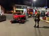 VÍDEO: Entregador de pizza fica gravemente ferido após colisão entre carro e moto 
