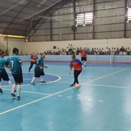 APAE Viviane promove tradicional Jogo de Futsal contra familiares em Cedro