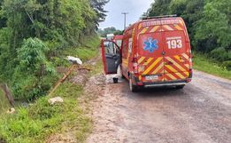 Irmãos de 4 e 14 anos morrem após carro cair em lago de barragem