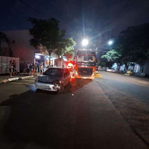Mulher é vítima de atropelamento no centro de SJCedro