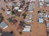 SC chega a 3 mortos, 1 mil pessoas fora de casa e 30 cidades em emergência após fortes chuvas