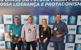 Vereadores de Bandeirante participam da Marcha dos Legislativos em Brasília