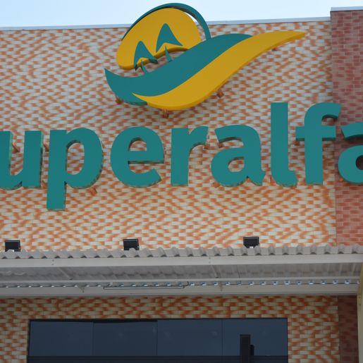 VÍDEO: Cooperalfa inaugura supermercado e agropecuária em Campo Erê