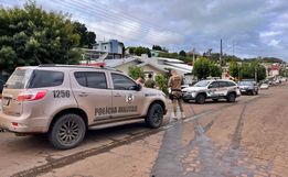 Fugitivo colide com viatura durante perseguição policial em Descanso