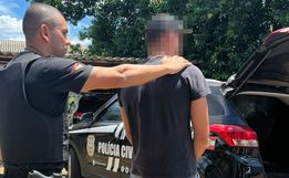 Polícia Civil prende suspeitos de furtarem 5 veículos de prefeitura da região