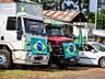 Ao som do Hino Nacional manifestantes realizam parada no trevo da BR-282 