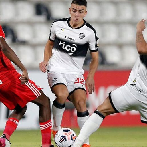 Com gol no fim, Internacional vence Olimpia e vira líder na Libertadores