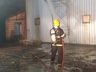 Incêndio em indústria mobiliza bombeiros por dez horas 