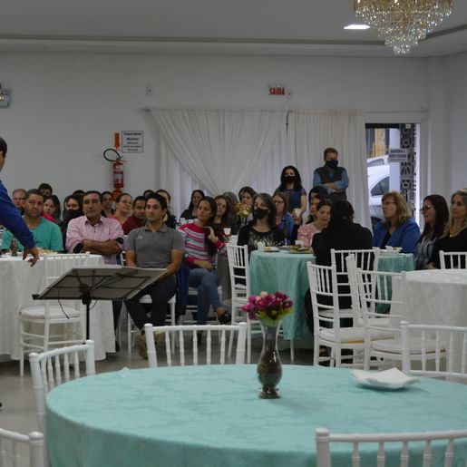 Professores comemoram seu dia diferente em Campo Erê 