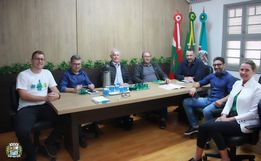 São João do Oeste avalia participação do Santé no Hospital Santa Casa Rural