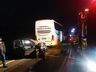 Carro e ônibus batem de frente na SC-157