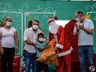 Crianças recebem presentes do Natal Solidário em São Miguel do Oeste