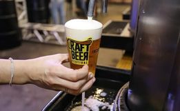 Cerveja “de maconha” proibida na Oktoberfest será vendida em festival em Balneário Camboriú