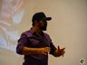 Mais de 800 pessoas prestigiam palestra com cantor e empresário Sorocaba 