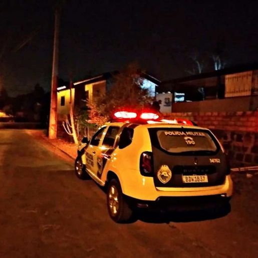 Mulher de 57 anos é encontrada morta dentro de casa, em Barracão