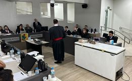 Júri condena mulher a 20 anos de prisão por matar o marido e ocultar corpo em freezer