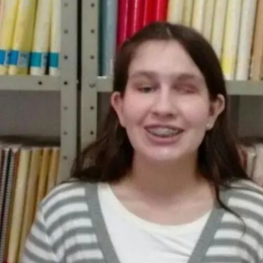 Estudante cega que iniciou estudos aos 14 anos é aprovada na UFFS 