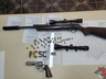 Polícia Civil prende homem por posse ilegal de armas de fogo