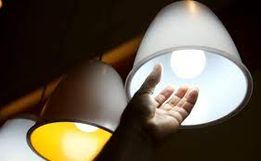 Conta de luz ficará mais cara com alta de 20% na bandeira vermelha