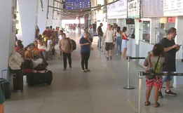 Fluxo de passageiros em rodoviárias aumenta até 100% entre feriados em SC