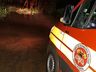 Carro fica parcialmente submerso em ponte alagada no interior de Mondaí