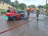 Incêndio destrói veículo no centro de Guarujá do Sul  