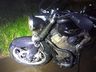 Motocicleta derrapa na pista e colide em caminhão na SC 163, em Descanso